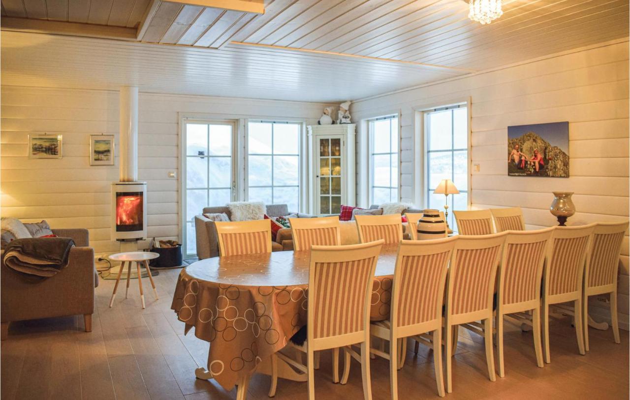 5 Bedroom Cozy Home In Norheimsund Eksteriør bilde