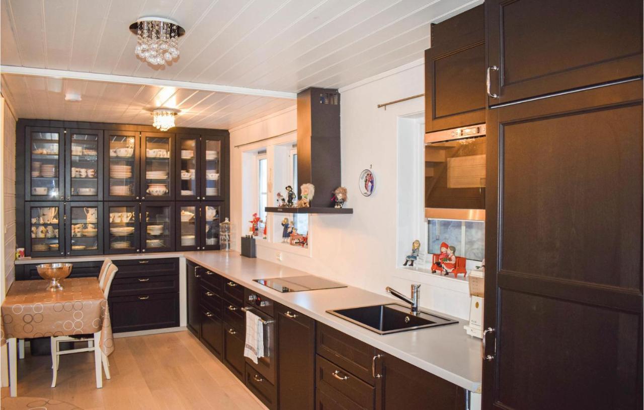 5 Bedroom Cozy Home In Norheimsund Eksteriør bilde